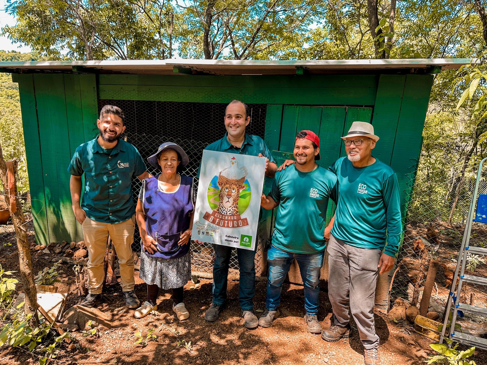 Onças do Iguaçu e Eco Park inauguram primeiro galinheiro do programa